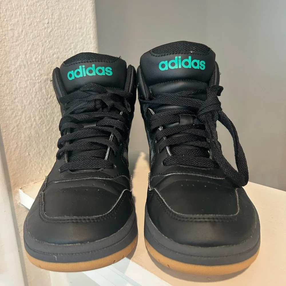 Adidas kids Hoops Mid 3.0 GZ9648 Black Green Gum Bottom Youth Size 4Y - Picture 9 of 9